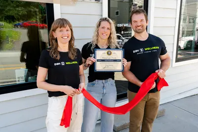 Hope, Geoffrey and Stephanie Dunn at the D2H Wellness ribbon cutting